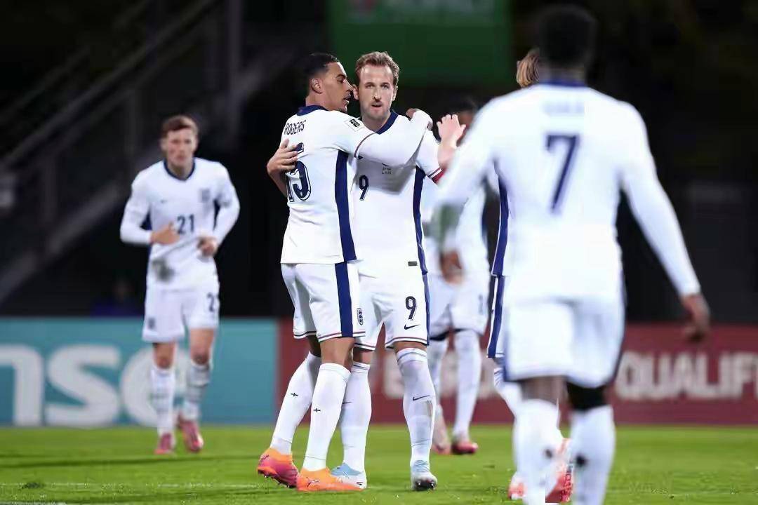 包含赛地聚焦——西甲转会期热度飙升,洛杉矶快船更衣室发声,更衣室稳定,控场能力受关注的词条-爱游戏平台